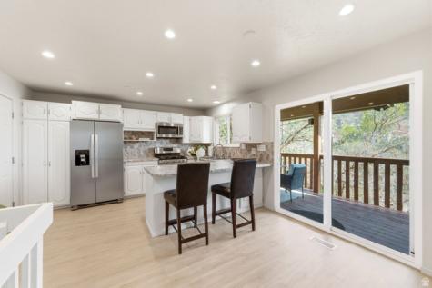 2092 E 11270 S Sandy UT 84092