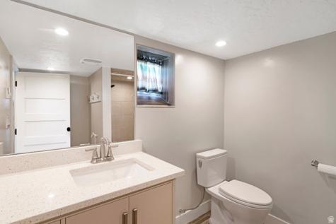 247 E 100 N Kaysville UT 84037