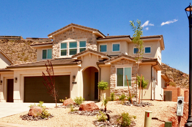 1376 Rustico Washington UT 84780