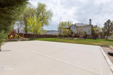 1209 E Bear Hollow Cove Draper UT 84020