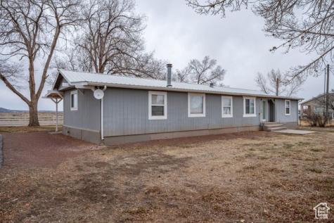 5520 N 500 E Enoch UT 84721