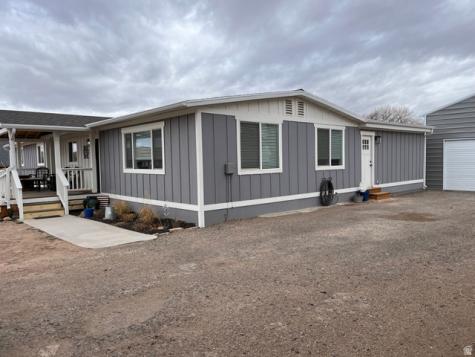 558 N North Crescent Roosevelt UT 84066