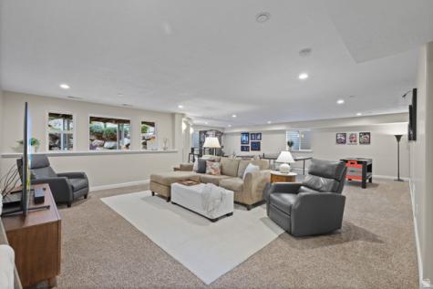 2771 N 2125 E Layton UT 84040