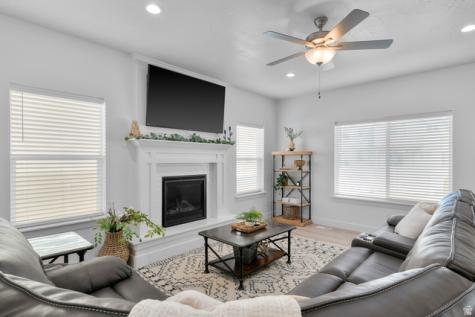 1165 E Bell Buoy Way Eagle Mountain UT 84005