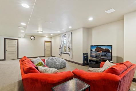 3225 W Chateau Circle South Jordan UT 84095