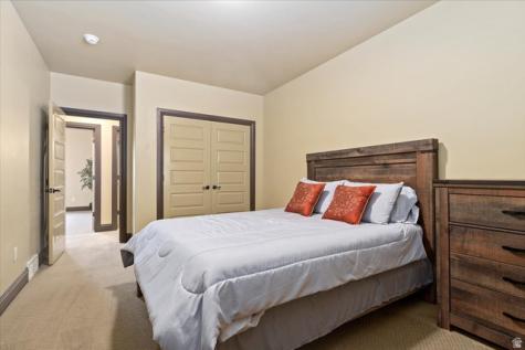 3225 W Chateau Circle South Jordan UT 84095