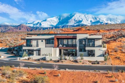 63 E Colima Road Washington UT 84780