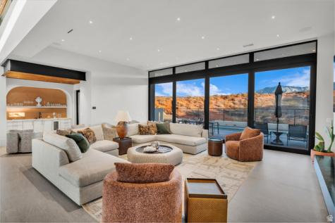 63 E Colima Road Washington UT 84780