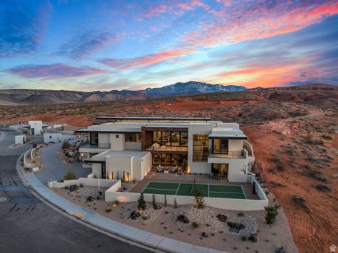 63 E Colima Road Washington UT 84780