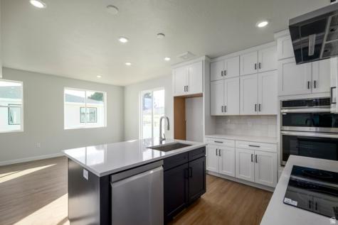 227 W Waterstone Circle Murray UT 84107