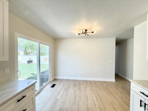 5222 S Queenswood Drive Taylorsville UT 84129
