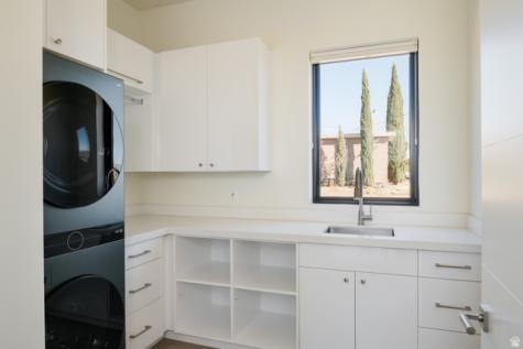 58 E 250 N St. George UT 84770