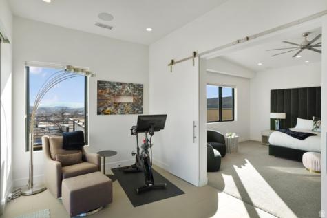 58 E 250 N St. George UT 84770