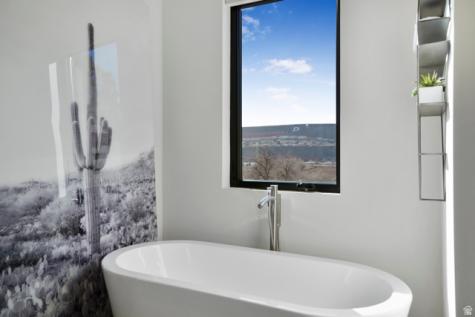 58 E 250 N St. George UT 84770