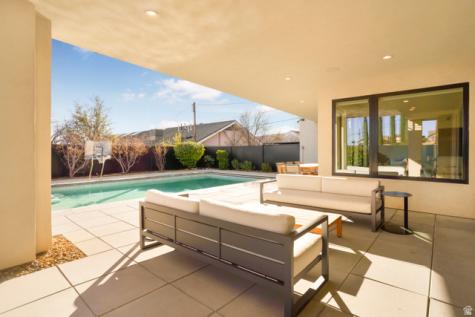 58 E 250 N St. George UT 84770
