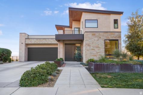 58 E 250 N St. George UT 84770