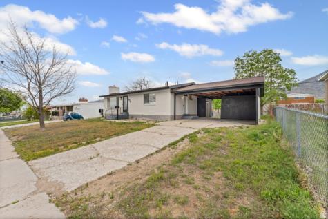 372 N Overland E Tooele UT 84074