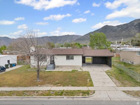 372 N Overland E Tooele UT 84074