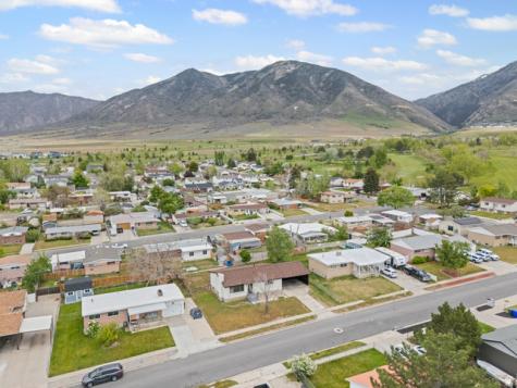 372 N Overland E Tooele UT 84074