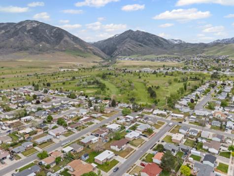 372 N Overland E Tooele UT 84074