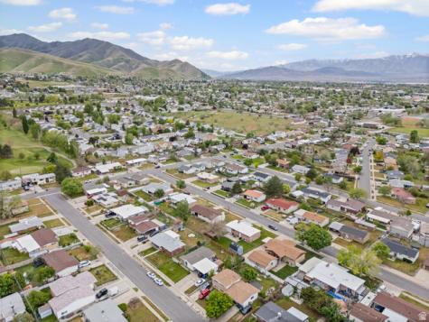 372 N Overland E Tooele UT 84074