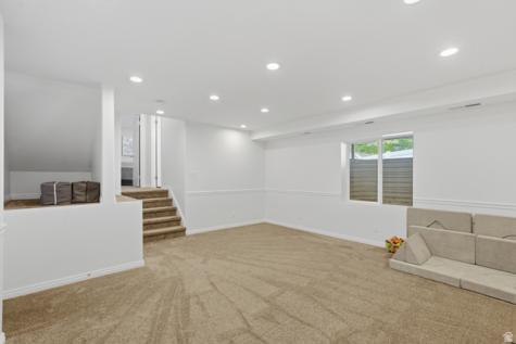 581 E Compass Circle N North Salt Lake UT 84054