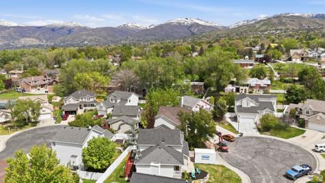 581 E Compass Circle N North Salt Lake UT 84054