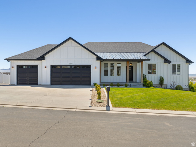 2228 E Grenada Lane Eagle Mountain UT 84005