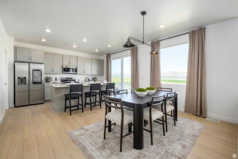 2122 E Hummingbird Drive Eagle Mountain UT 84005