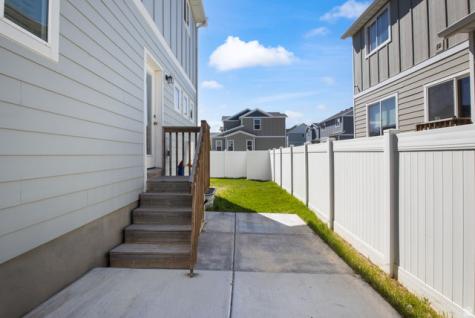 5155 E Rio Grande Way Eagle Mountain UT 84005