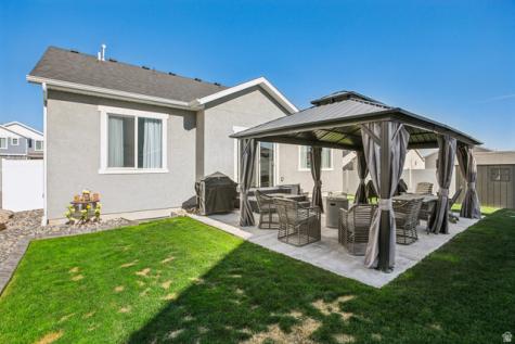 3807 S Greeley Circle W Magna UT 84044