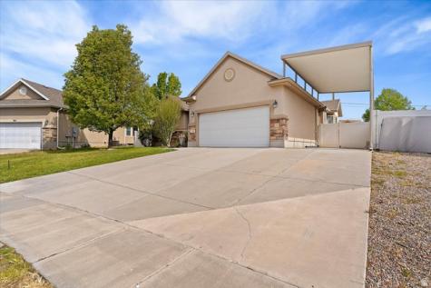 949 E Chris Circle Clearfield UT 84015