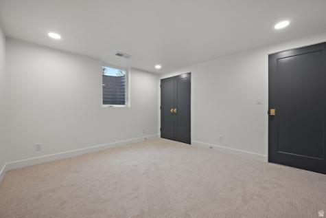 4695 S Sycamore Holladay UT 84117