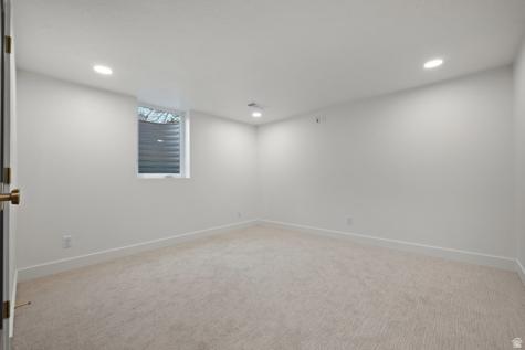 4695 S Sycamore Holladay UT 84117