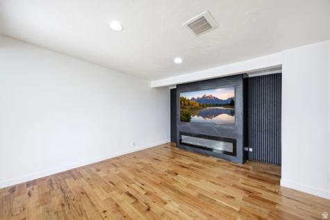 5543 S 640 W Murray UT 84123