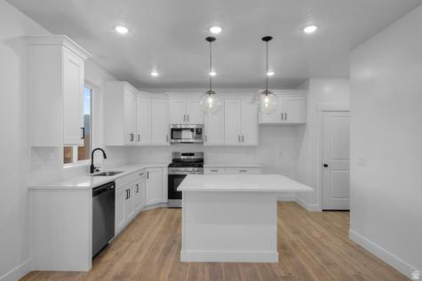 954 E Malibu Drive Washington UT 84780