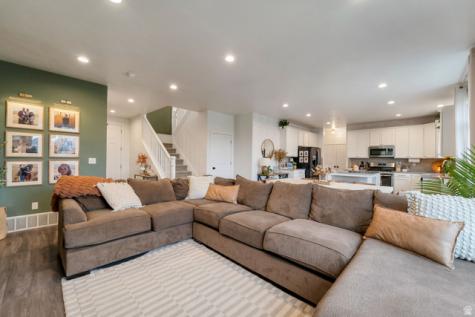 194 E Bliss Drive S Saratoga Springs UT 84045