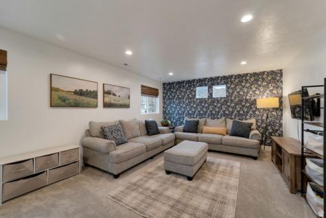 194 E Bliss Drive S Saratoga Springs UT 84045