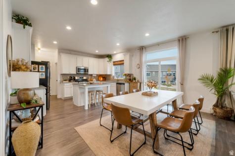 194 E Bliss Drive S Saratoga Springs UT 84045