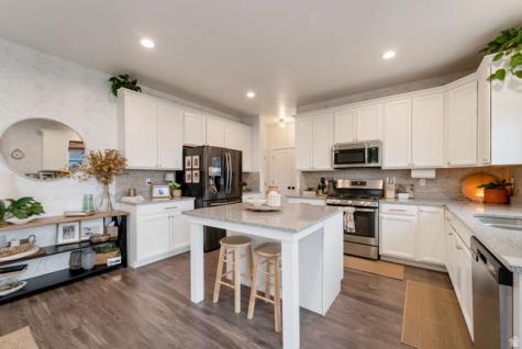 194 E Bliss Drive S Saratoga Springs UT 84045