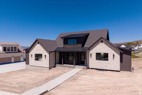 881 E 100 N Hyde Park UT 84318