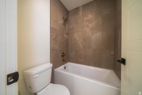 881 E 100 N Hyde Park UT 84318