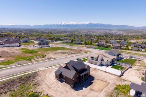 881 E 100 N Hyde Park UT 84318