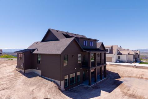 881 E 100 N Hyde Park UT 84318