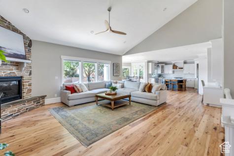 10197 N 5750 W Highland UT 84003