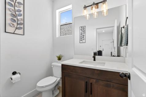 539 W 1860 N Tooele UT 84074