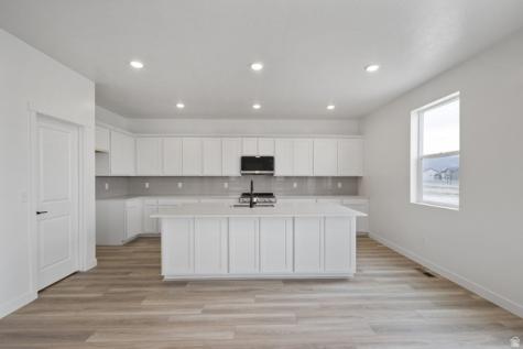 372 E Clear Granite Way Eagle Mountain UT 84005