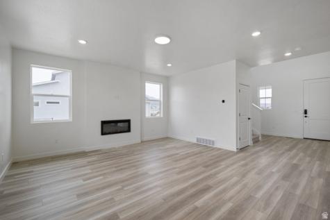 372 E Clear Granite Way Eagle Mountain UT 84005