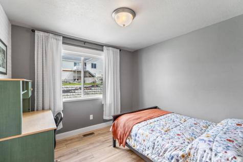 829 E 600 N Hyde Park UT 84318