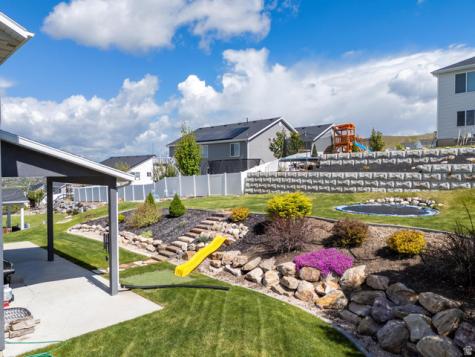 829 E 600 N Hyde Park UT 84318
